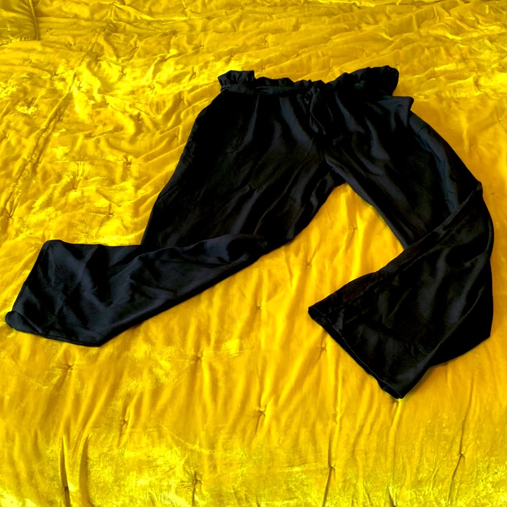 Shein 5XL black lightweight paper bag waist trousers with pockets